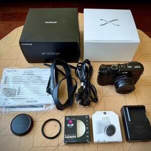 Fujifilm X100F Black TOP MINT, Shutter Count 4700, with Box + Filter and Extra